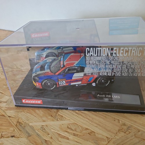 Carrera evolution audi - 8, lms